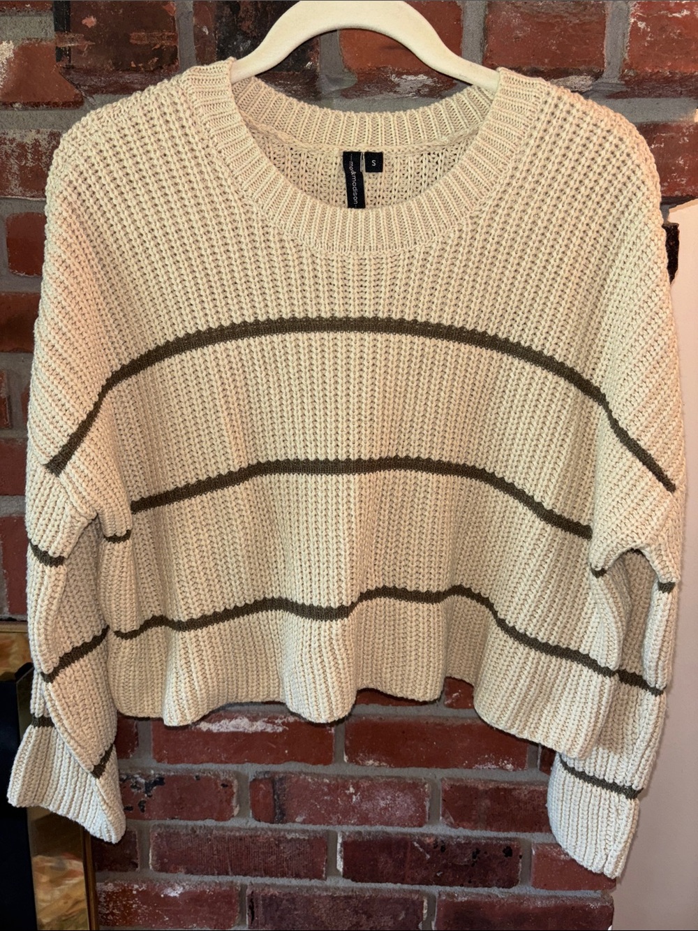 moon & madison Striped Ribbed Crewneck Cropped Sweater Women’s Size Small